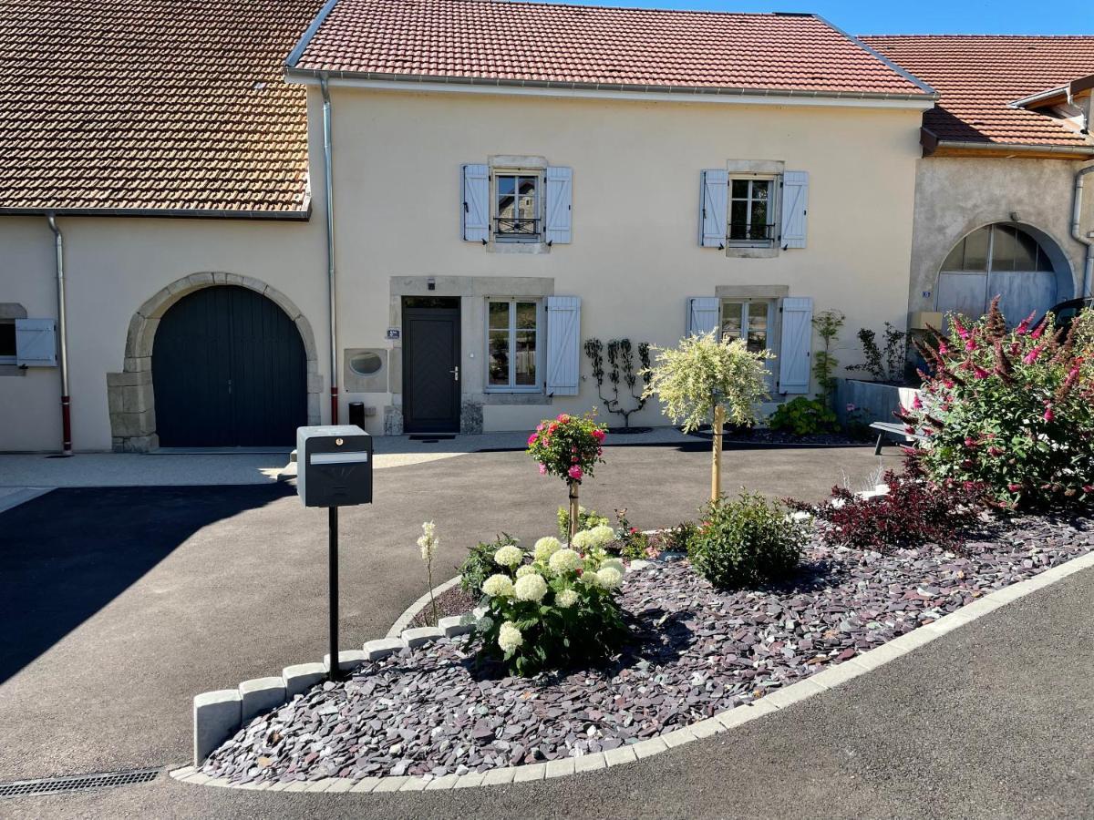 Chez La Rose Luxueuse Cottage Avec Jacuzzi Rouvres-la-Chétive Exterior foto